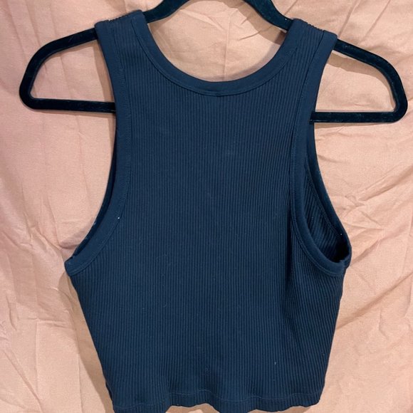 Uniqlo Ribbed Crop Tank - Picture 2 of 3
